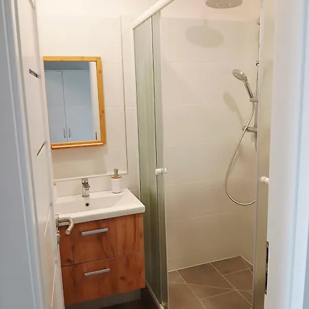 Apartmán Sunny Center With Balcony